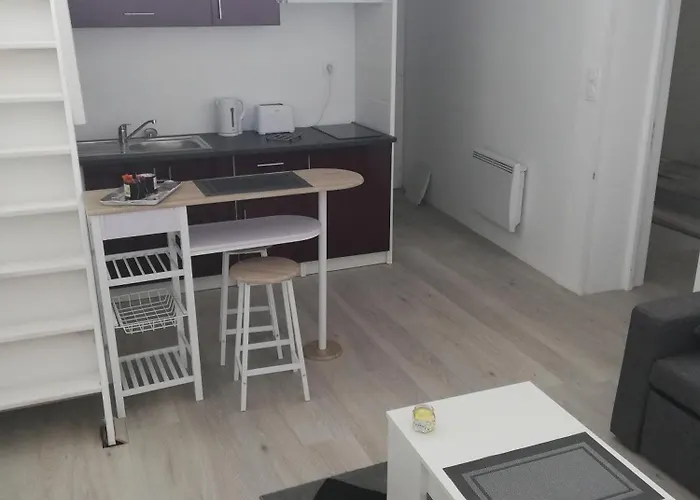 Le Duplex Reseau Cycle Bed & Breakfast